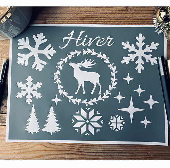 Lot De 12 Pochoirs De Noël Réutilisables - Père Noël, Sapin, Flocons... - 13 X 13 Cm - Pour Vitres Et Murs