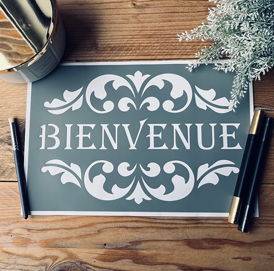 Pochoir Adhésif Style Campagne en PVC, Motif Médaillon Bienvenue, 30 x 20 cm