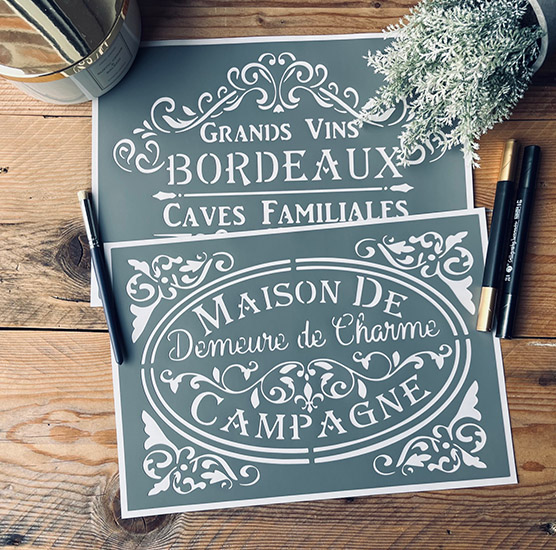 Lot de 2 Pochoirs Adhésifs Style Vintage en PVC, Motif Médaillon Campagne & Vins de Bordeaux, 30 x 20 cm chacun 