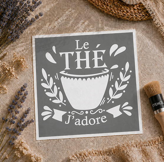 Pochoir Adhésif Thé Gourmand 20x20 cm – Le Thé J’adore Déco Cuisine et Tea Time